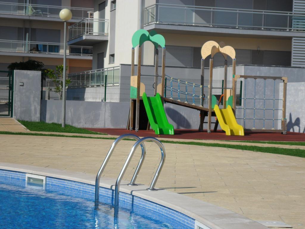 Alojamentos Campo & Mar-T2 Com Piscina 圣马蒂纽·杜·波特 外观 照片