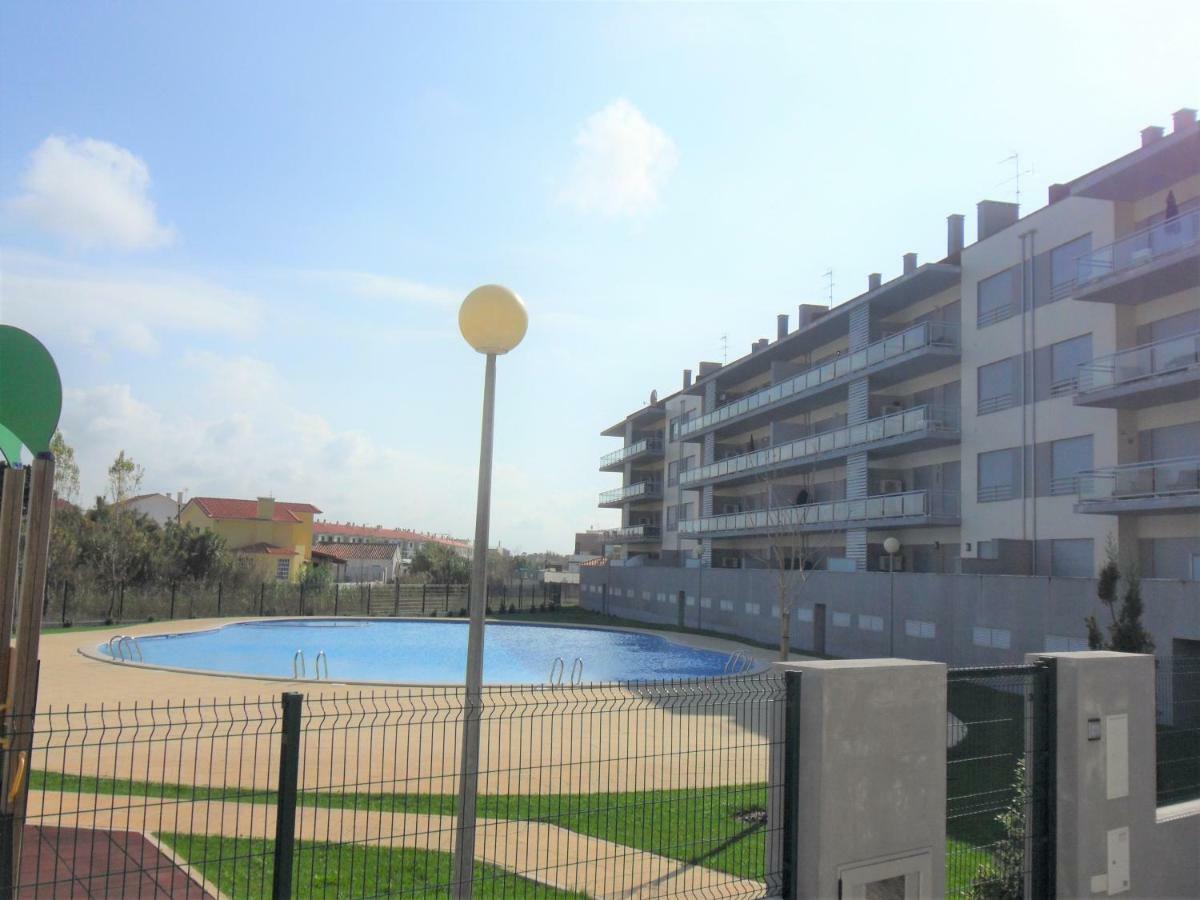 Alojamentos Campo & Mar-T2 Com Piscina 圣马蒂纽·杜·波特 外观 照片
